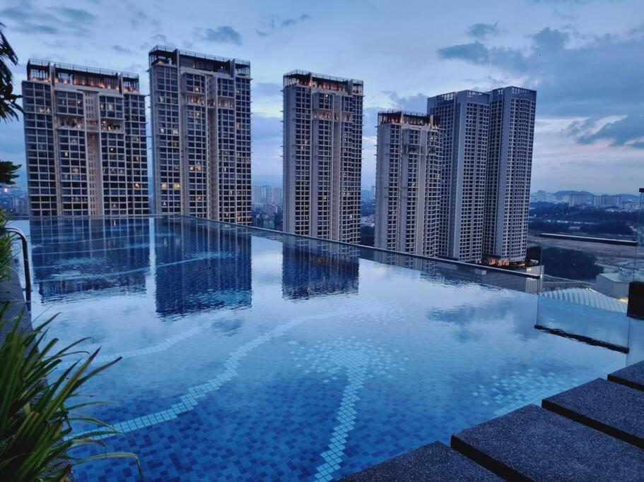 Free Parking Revo 2 Bedrooms Bukit Jalil L28 * Kuala Lumpur